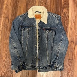 Levi’s Men’s Sherpa Trucker Jacket XL, Never Worn
